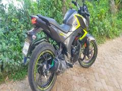 CB Hornet 160R